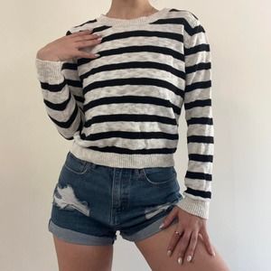Black white striped sweater forever 21 Size large